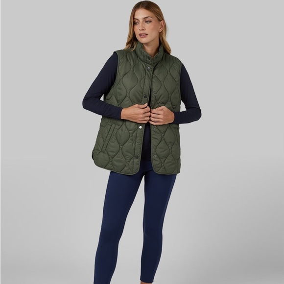 32 Degrees Jackets & Blazers - WOMEN'S SHIELD TECH ONION QUILTED VEST‎